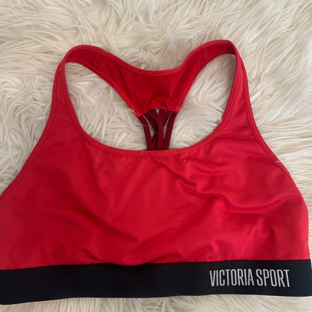 sports bra